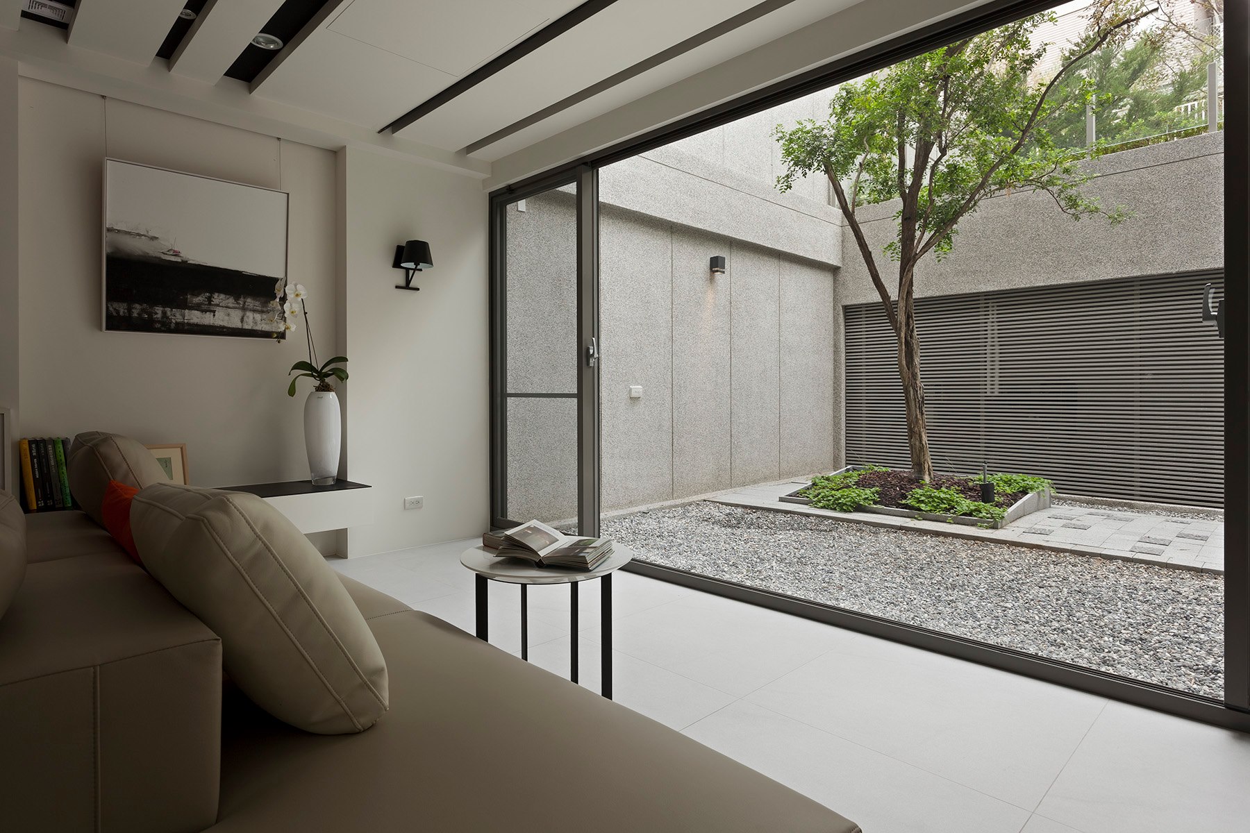 some stunningly beautiful examples of modern asian minimalistic decor