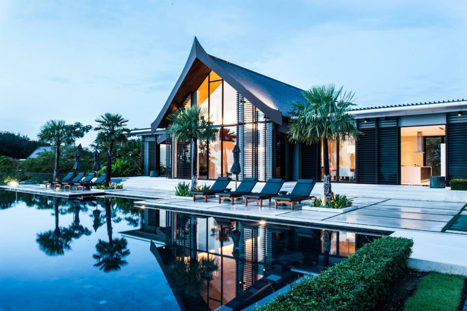Thai Style Villa Sarawin With Sweeping