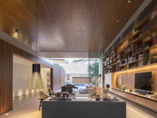The Tetris House: A Creatively Organized Modern Brazilian Home