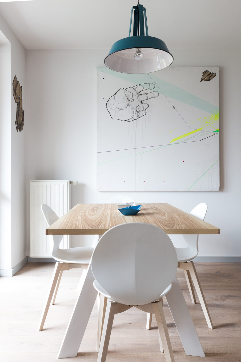 white-and-wood-dining-table | Interior Design Ideas