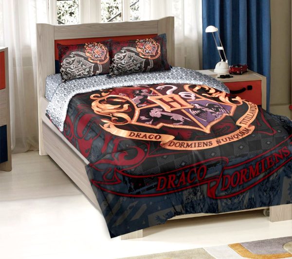 Kids Will Love This: How To Decorate a Bedroom Like Hogwarts - Red Kite Days