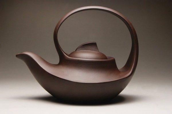 https://www.home-designing.com/wp-content/uploads/2017/02/Handmade-Yixing-Teapot-600x398.jpg