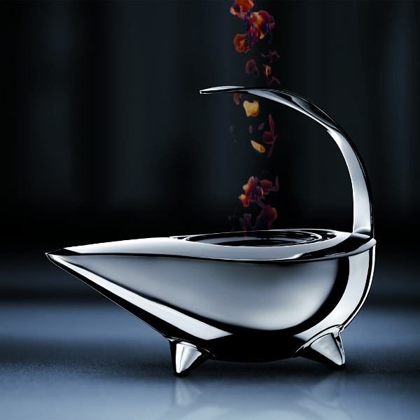 https://www.home-designing.com/wp-content/uploads/2017/02/Stainless-Steel-Teapot-600x600.jpg