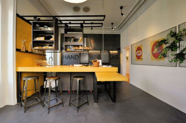 32 Industrial Style Kitchens That Will Make You Fall In Love