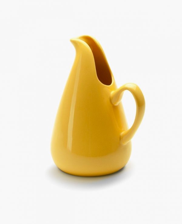 https://www.home-designing.com/wp-content/uploads/2017/02/mustard-coloured-ceramic-water-pitcher-600x738.jpg