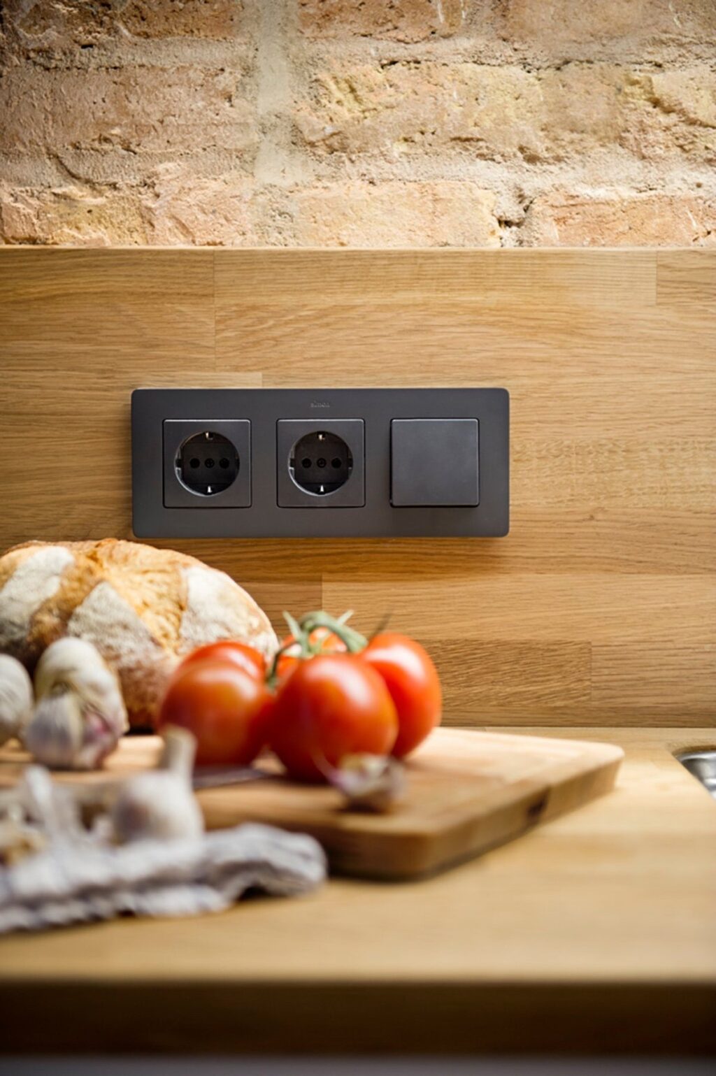 Plug Modern modern-grey-electric-plug | Interior Design Ideas