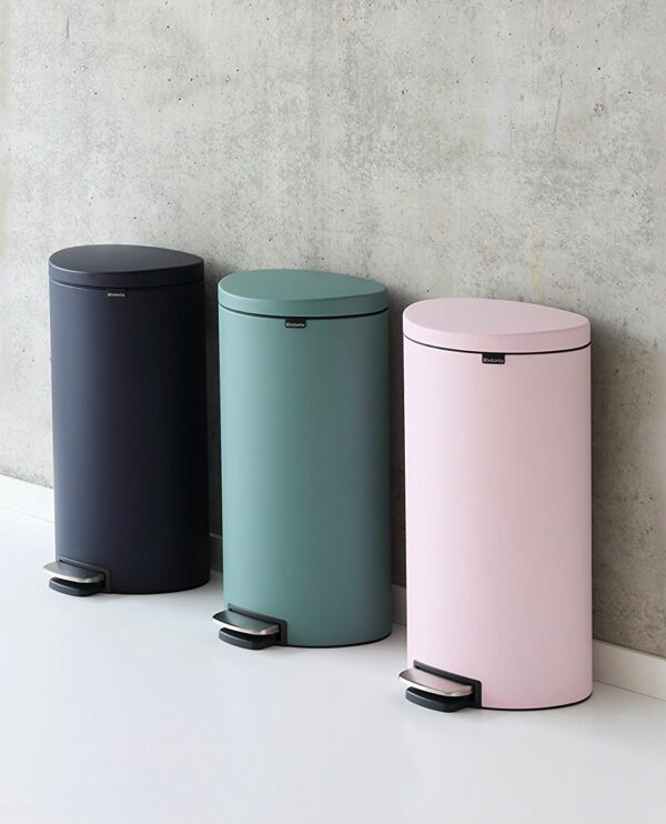 Modern Kitchen Trash Can Ideas For Good Waste Management