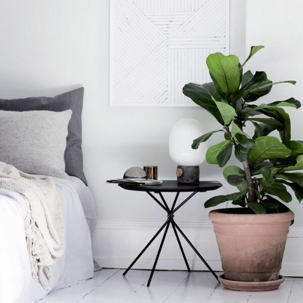Minimalist on sale nightstand lamp