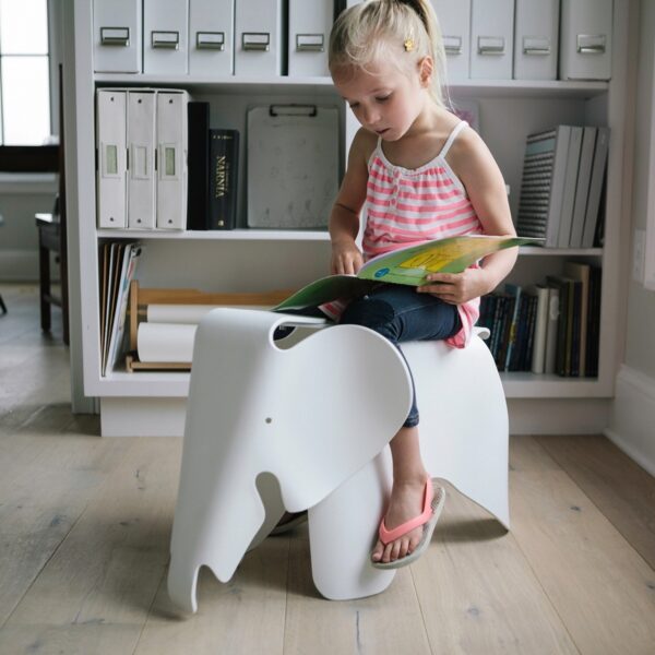 Unique store kids chairs