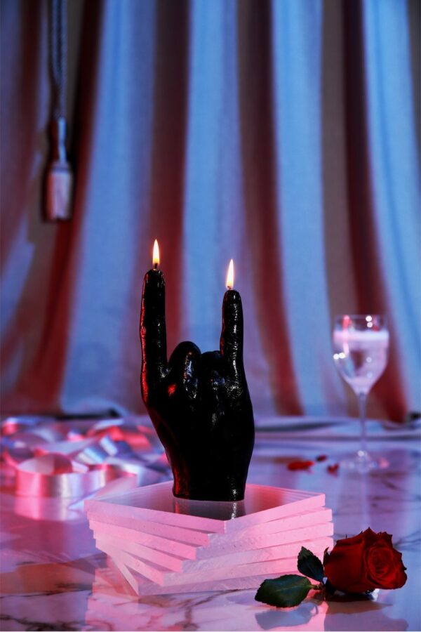 https://www.home-designing.com/wp-content/uploads/2017/09/rock-on-symbol-black-hand-cool-candles-600x900.jpg