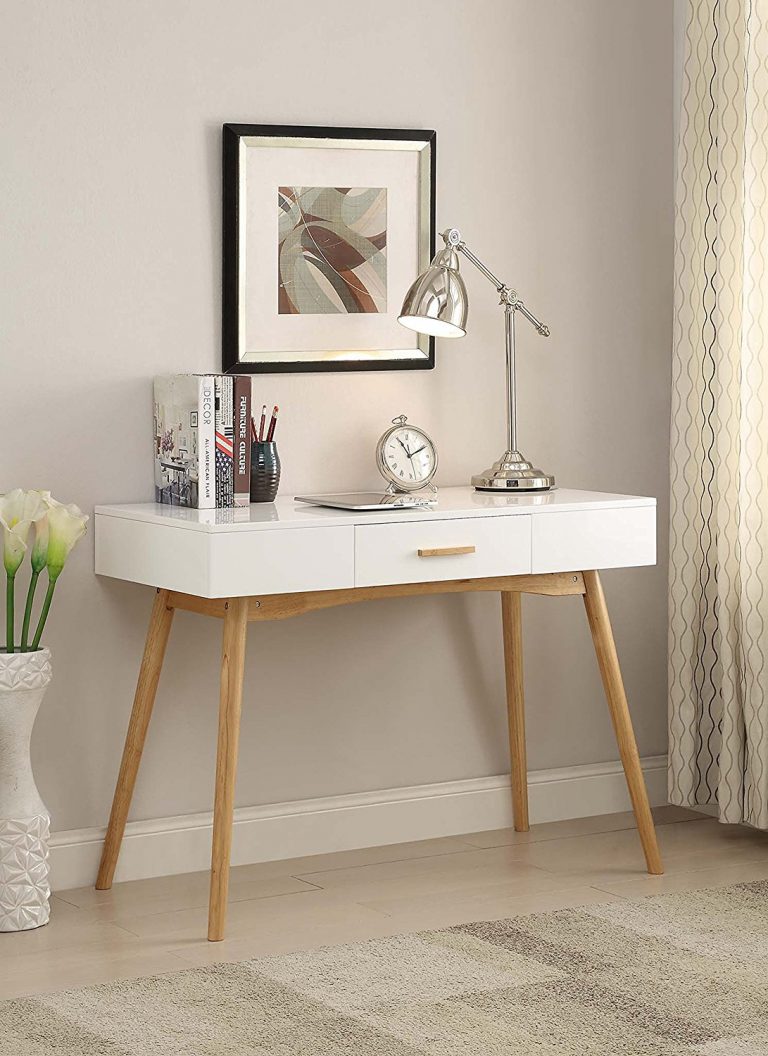 Scandinavian Style Desk | Interior Design IdeasInterior Design Ideas.