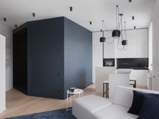 An Apartment With A Complex Geometry