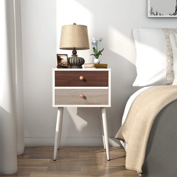 https://www.home-designing.com/wp-content/uploads/2018/07/Small-Scandinavian-Side-Table-With-Duo-Tone-Wood-Drawers-600x600.jpg