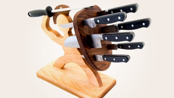 Product Of The Week: The Spartan Knife Set & Holder