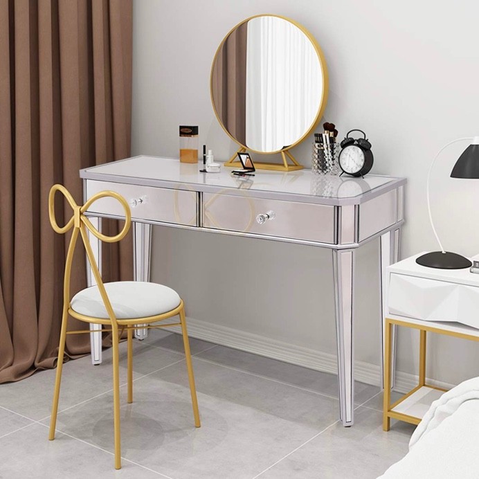 Mirrored Vanity Table Silver Makeup