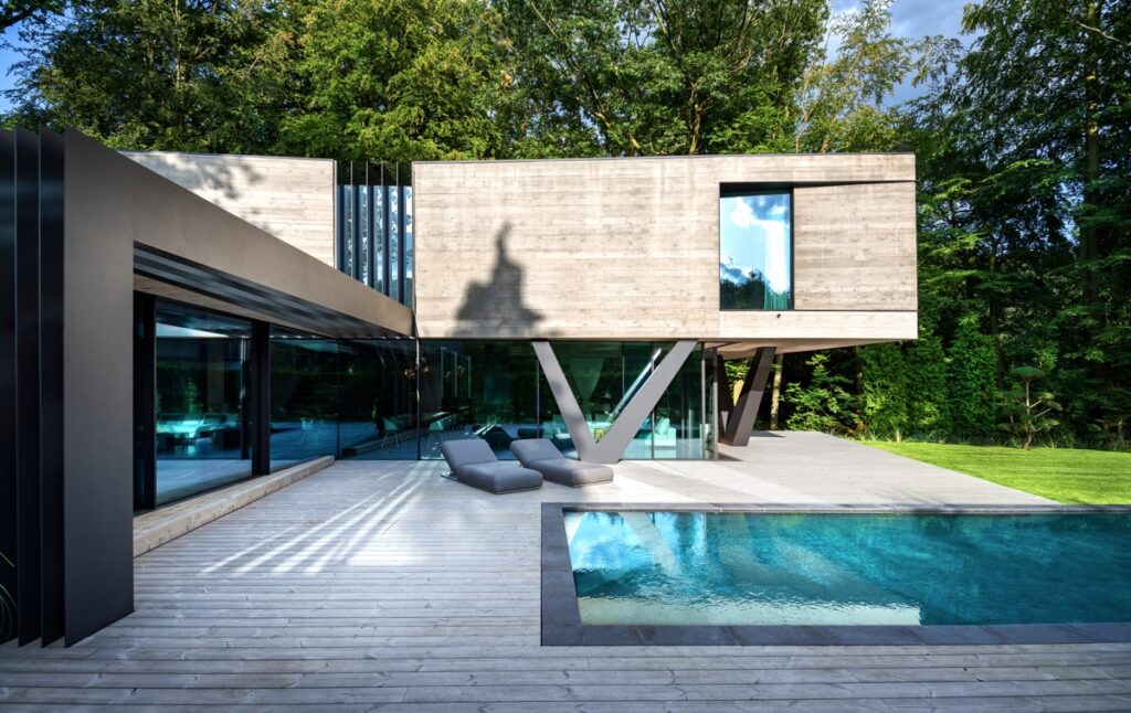 concrete and glass modern architecture with pool | Interior Design Ideas