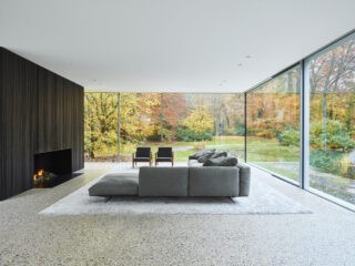 Stone and Glass House Design Blended With Stunning Natural Surroundings