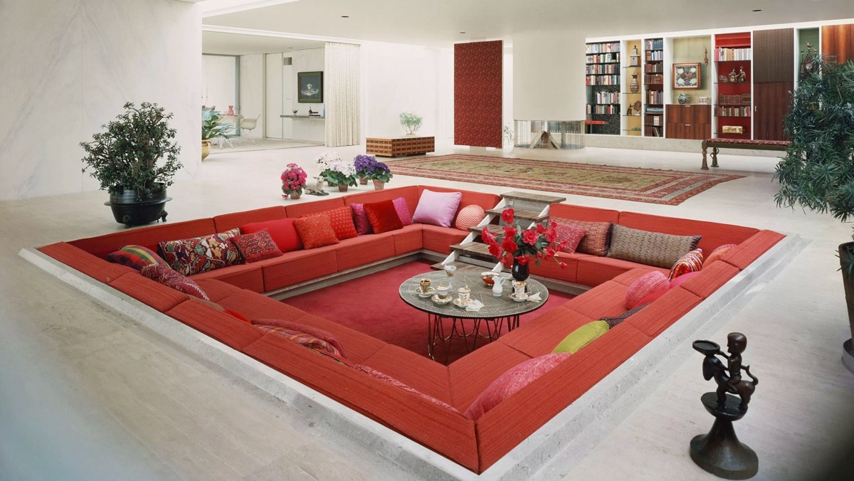 30 Red Decorating Ideas - How to Decorate Rooms with Red