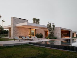 Beautiful Modern Spanish House With Courtyards And Pool [Video]