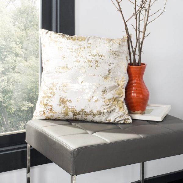https://www.home-designing.com/wp-content/uploads/2020/09/Gold-Decorative-Pillow-with-White-Background-and-Golden-Splotches-Square-Shape-600x600.jpg