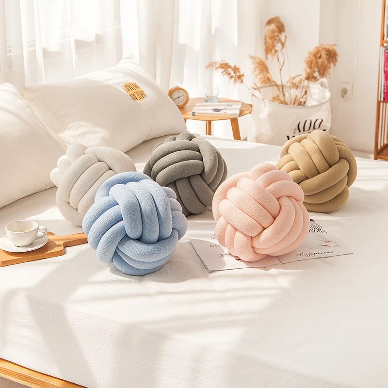 https://www.home-designing.com/wp-content/uploads/2020/09/Knotted-Ball-Pilow-For-Couch-or-Bed-Knitting-Ball-Decor-for-Kids-Room.jpg