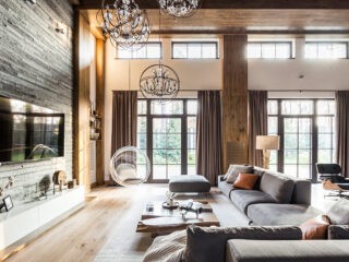Rich & Rustic Home Interiors That Ooze Rural Allure