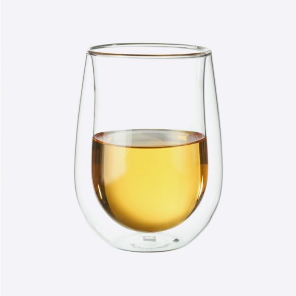 https://www.home-designing.com/wp-content/uploads/2021/03/Insulated-Wine-Glass-Tumbler-600x599.jpg