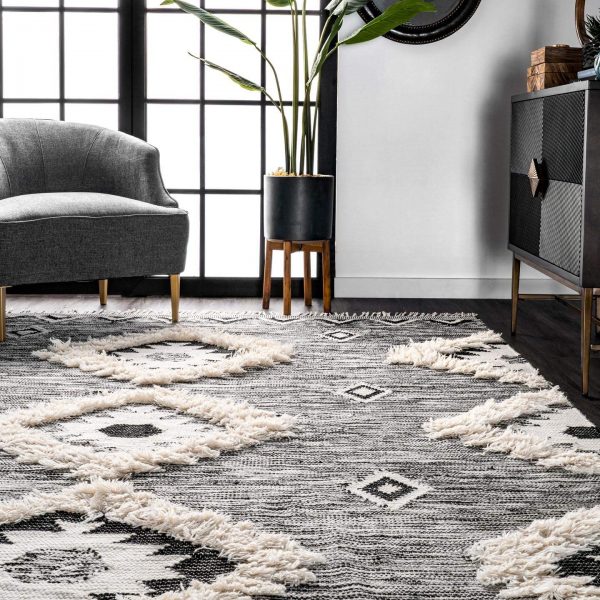 https://www.home-designing.com/wp-content/uploads/2021/07/large-black-area-rugs-for-sale-online-modern-floor-ideas-moroccan-tufted-diamonds-with-striated-greyscale-coloration-oversized-kilim-with-tassel-fringe-nordic-600x600.jpg