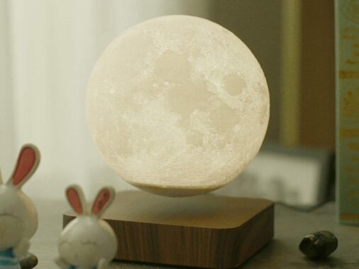 Product Of The Week: Levitating Moon Lamp