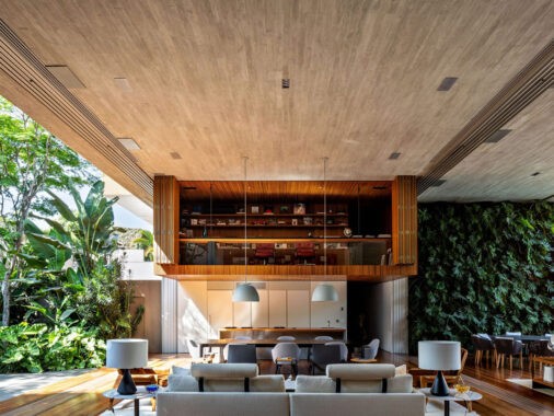 Luxury Open Concept Home With Pool & Party Room In Brazil