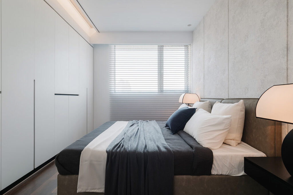 bedside table lamps Interior Design Ideas