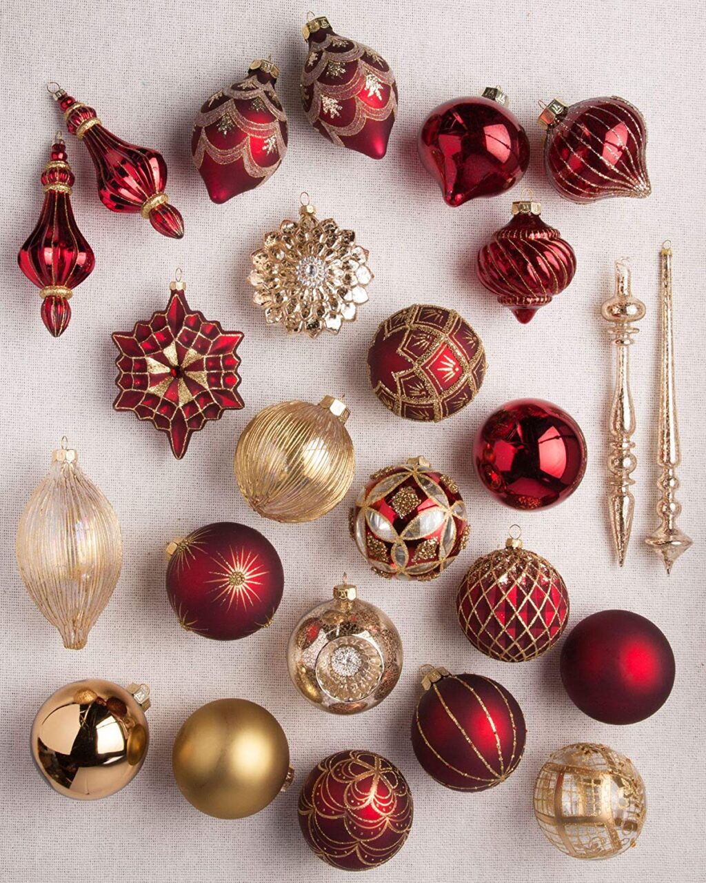 51 Christmas Tree Decorations for the Jolliest Boughs