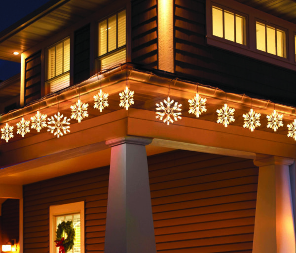 51 Outdoor Christmas Decorations to Help Spread Cheer In Your Neighborhood 51 Outdoor Christmas Decorations To Help Spread Cheer In Your Neighborhood