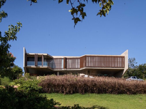 A Geometric House In Exposed Concrete [Video]