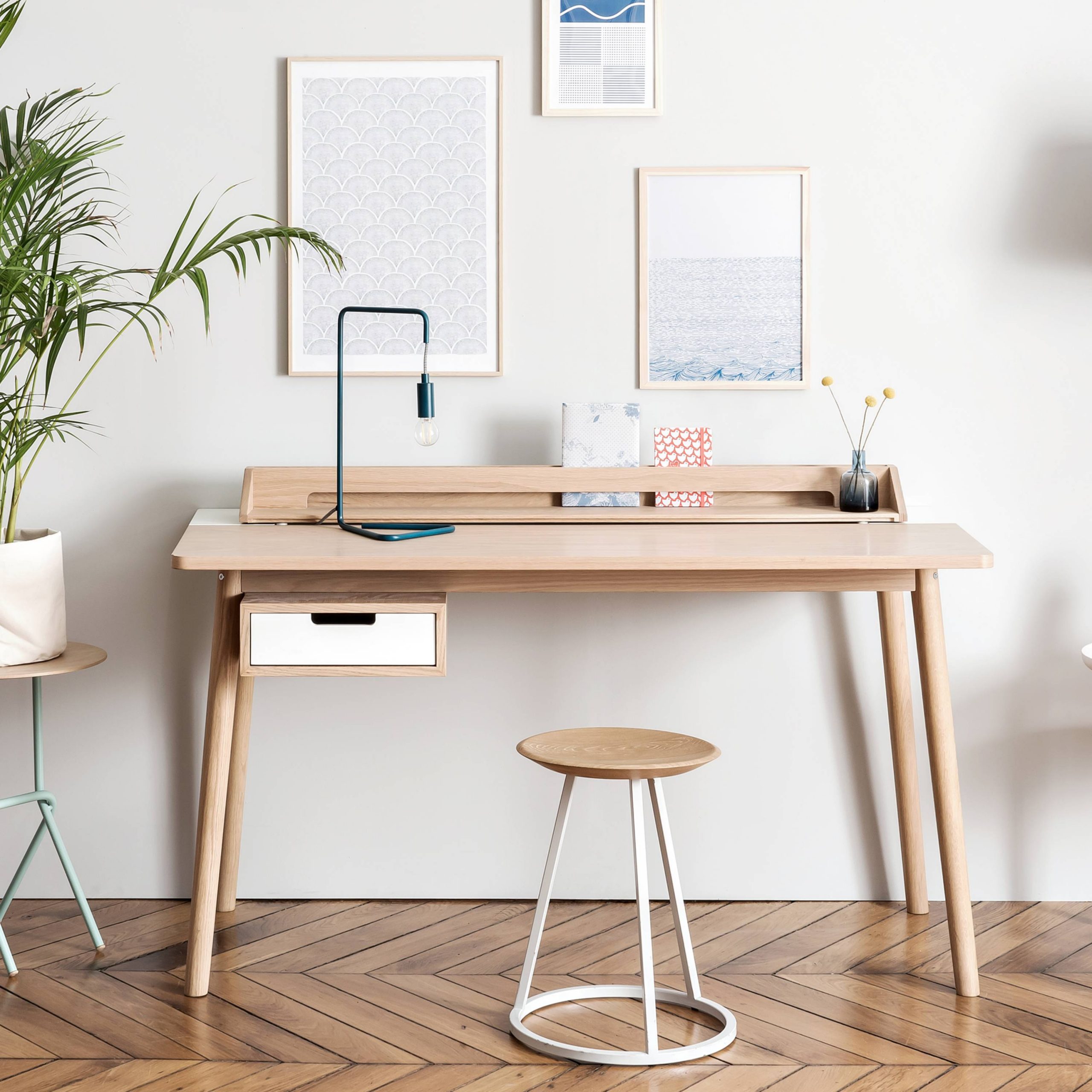 51 Wooden Desks for Timeless Style and Endless Productivity