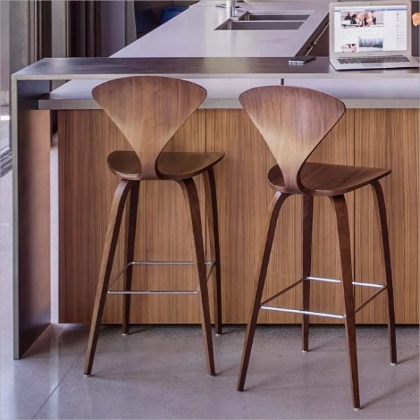 Wooden Bar Stools For Timeless Kitchen