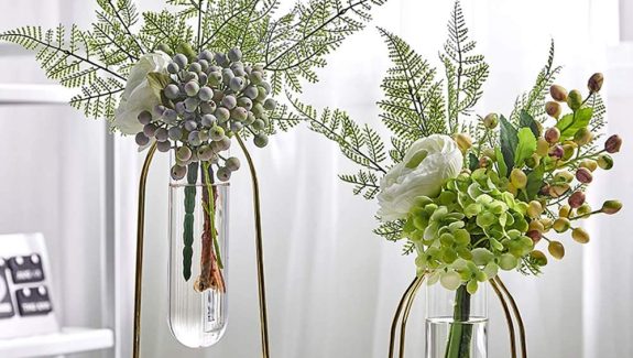 Product Of The Week: Flower Vases With A Gold Geometric Frame