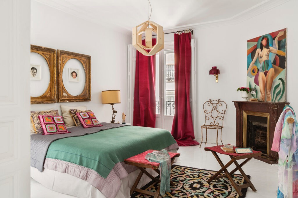 51 Eclectic Bedrooms With Tips And Ideas To Help You Decorate Yours