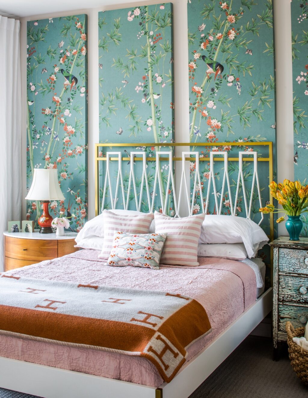 51 Eclectic Bedrooms With Tips And Ideas To Help You Decorate Yours