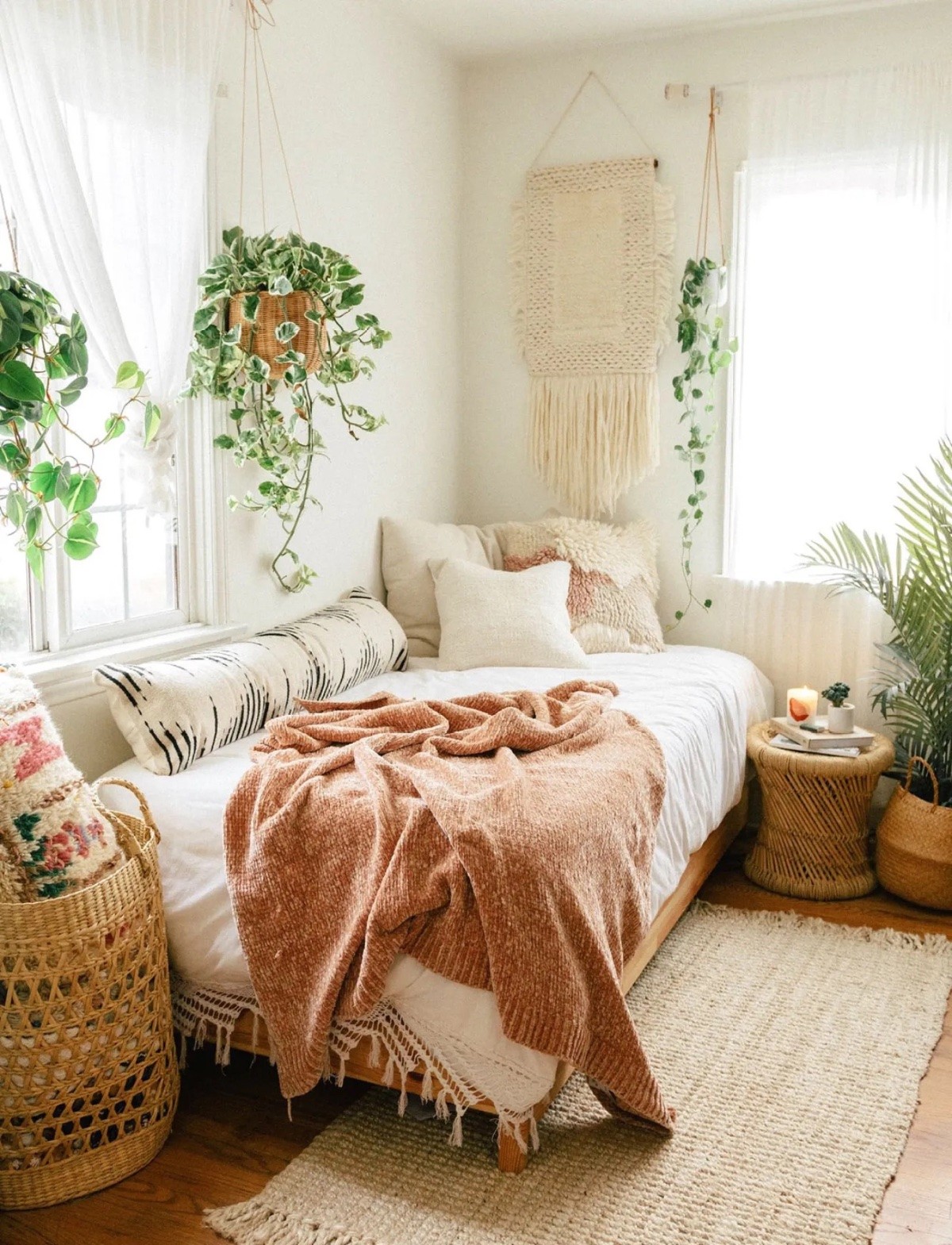 How to Create a Boho Aesthetic Room