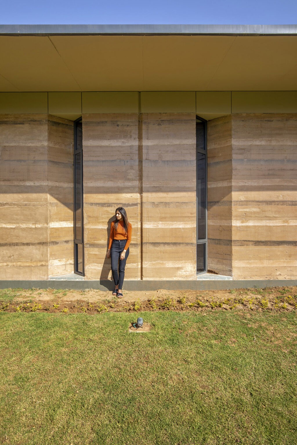 A Modern Rammed Earth House That Emphasizes Sustainability [Video]
