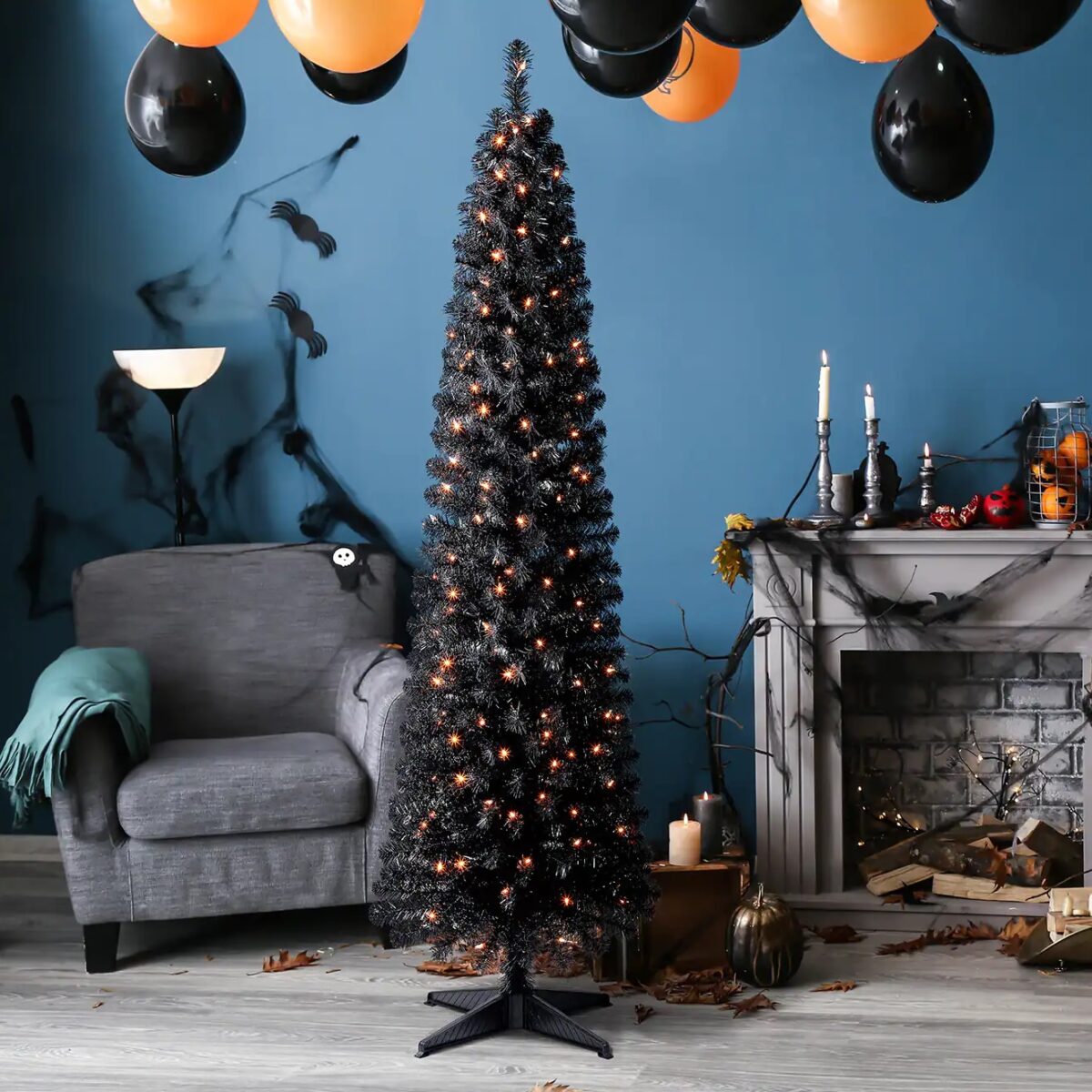 unique affordable indoor Halloween decor near me black christmas ...