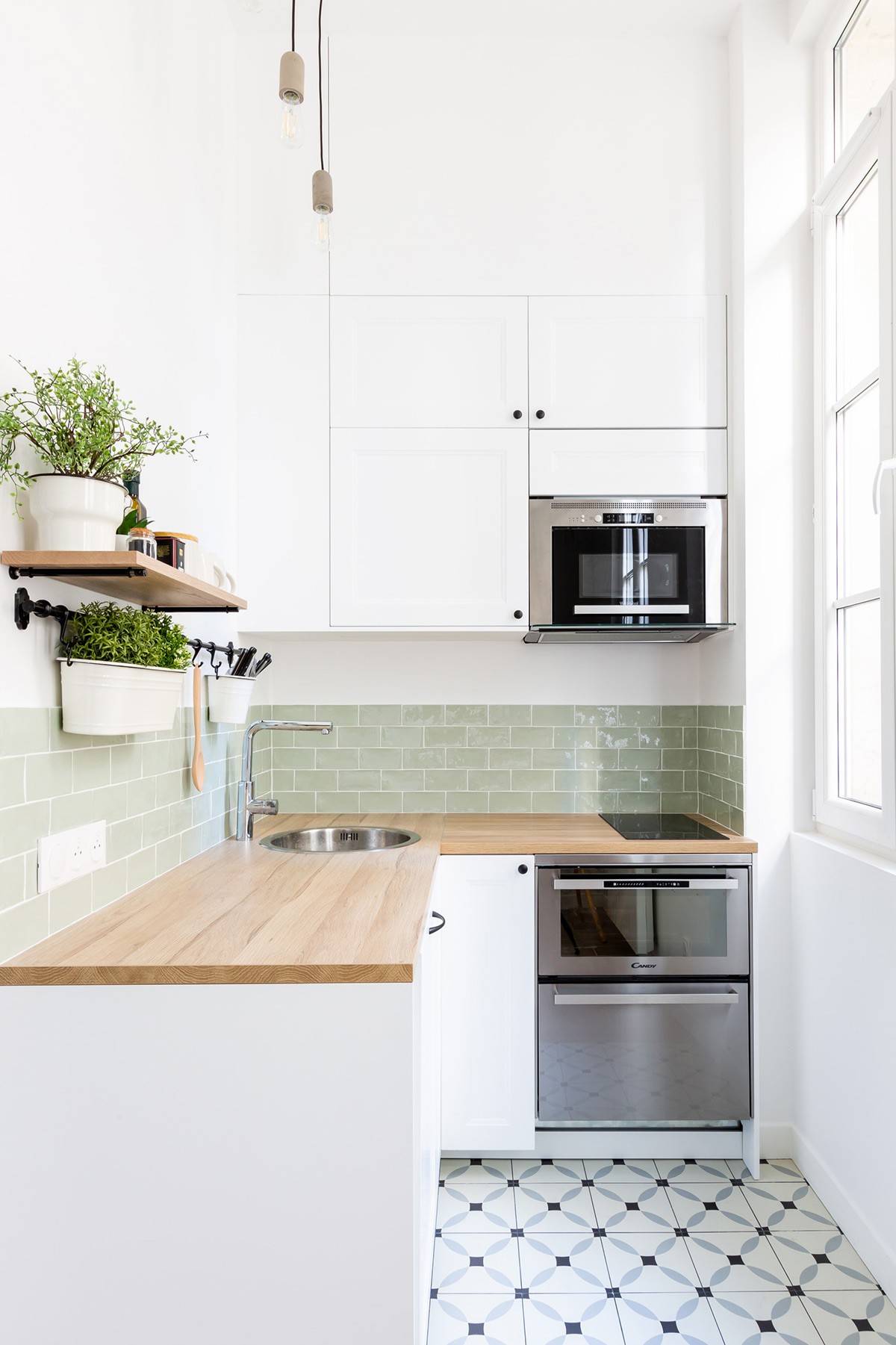 Small L Shaped Kitchen Interior