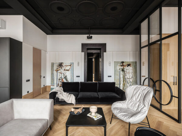 black couch living room | Interior Design Ideas