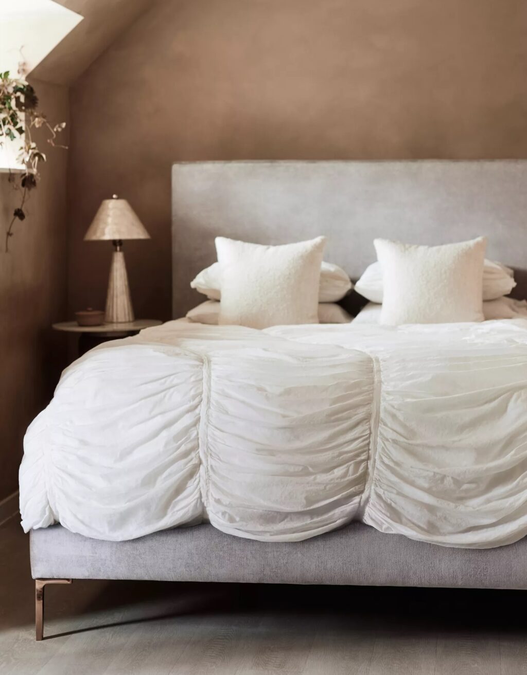 ruched duvet cover made from pure 100 percent cotton fabric elegant