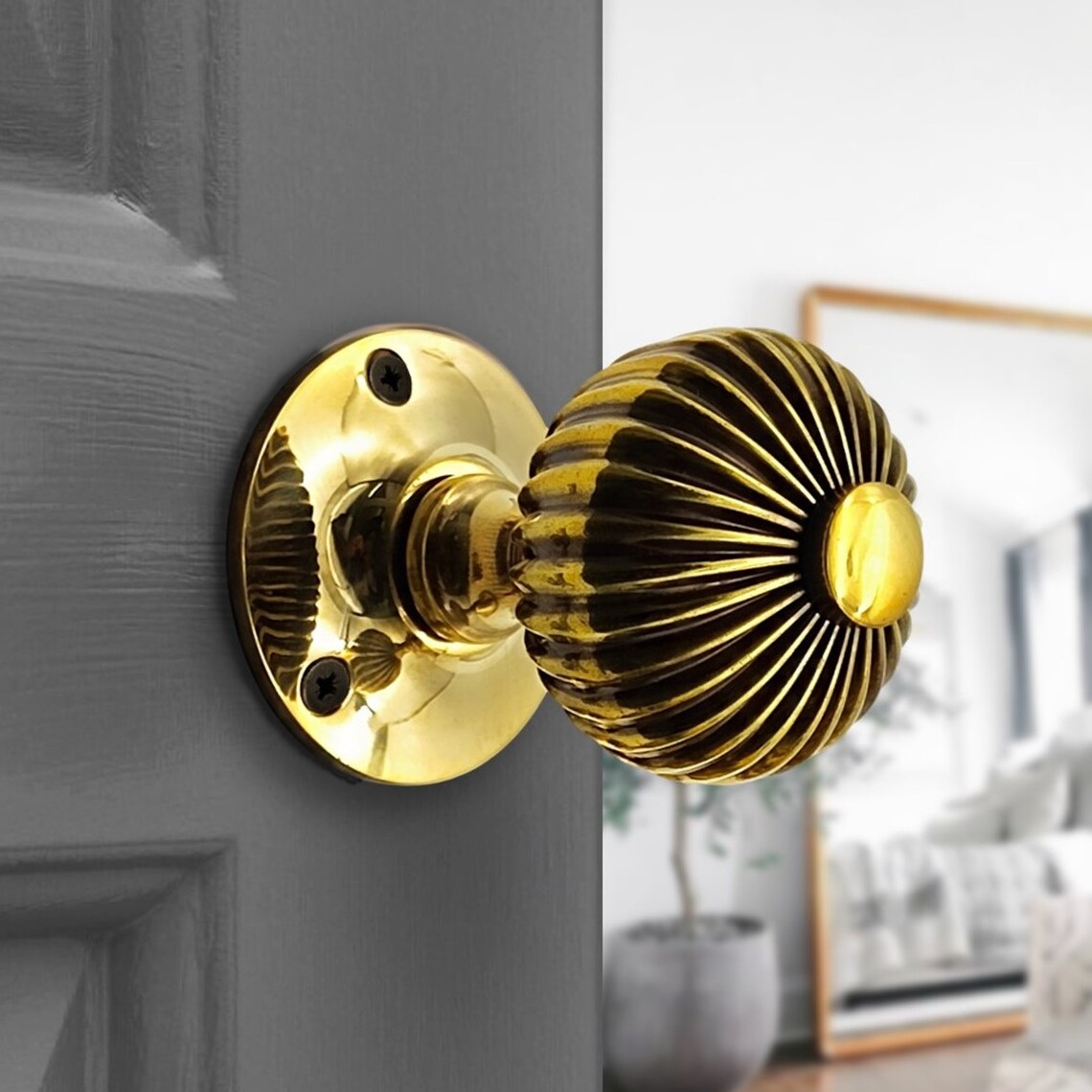 reeded door knob with polished finish antique brass details bright vintage door knobs for mortice door heirloom style hardware for interior doors bathroom bedroom closet doorknobs