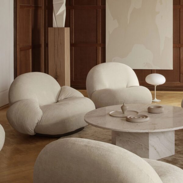 Floor shop lounge seating