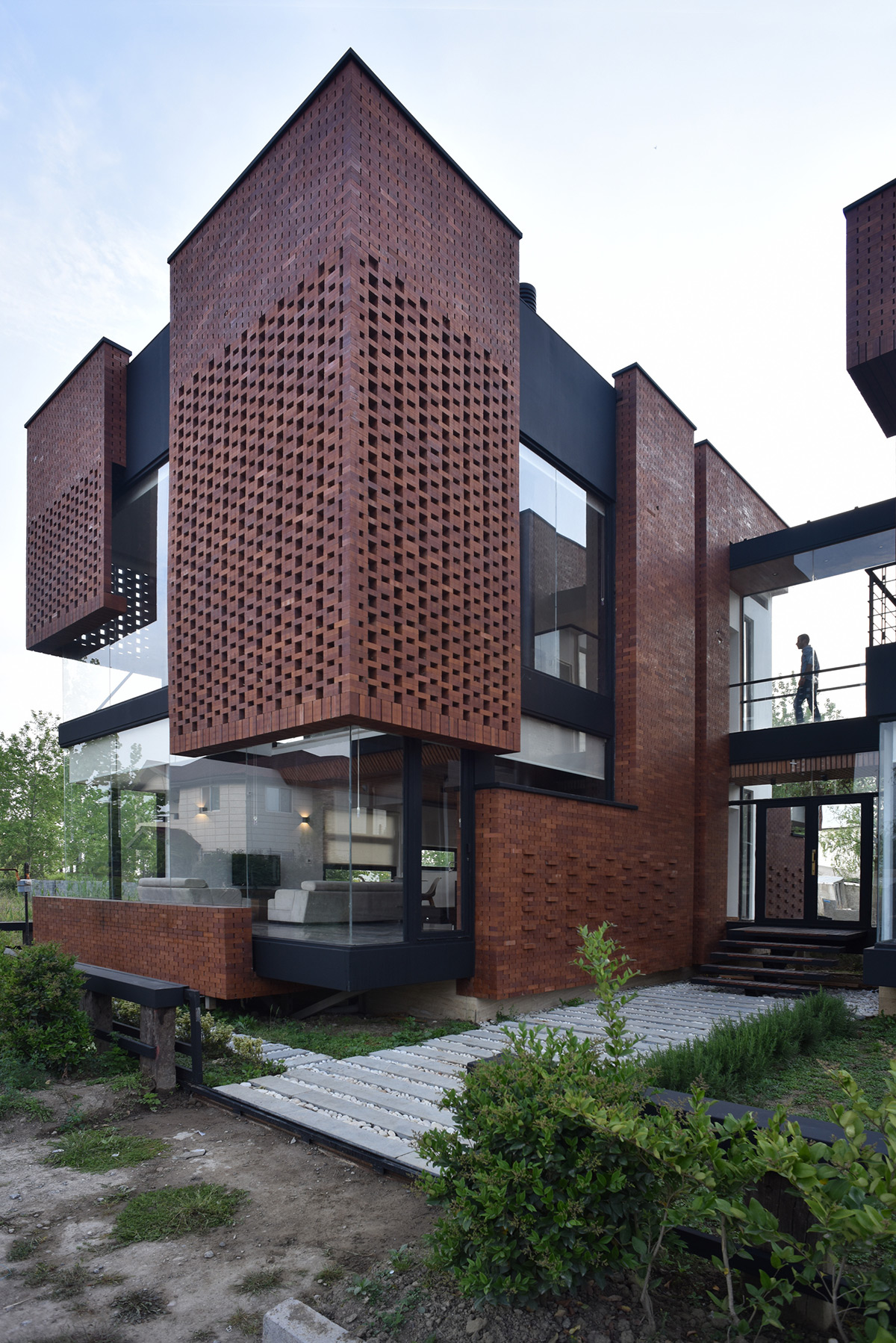 40 Red Brick Houses That Push The