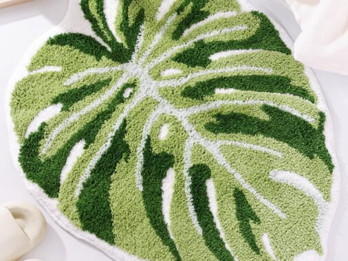 Monstera leaf bath mat