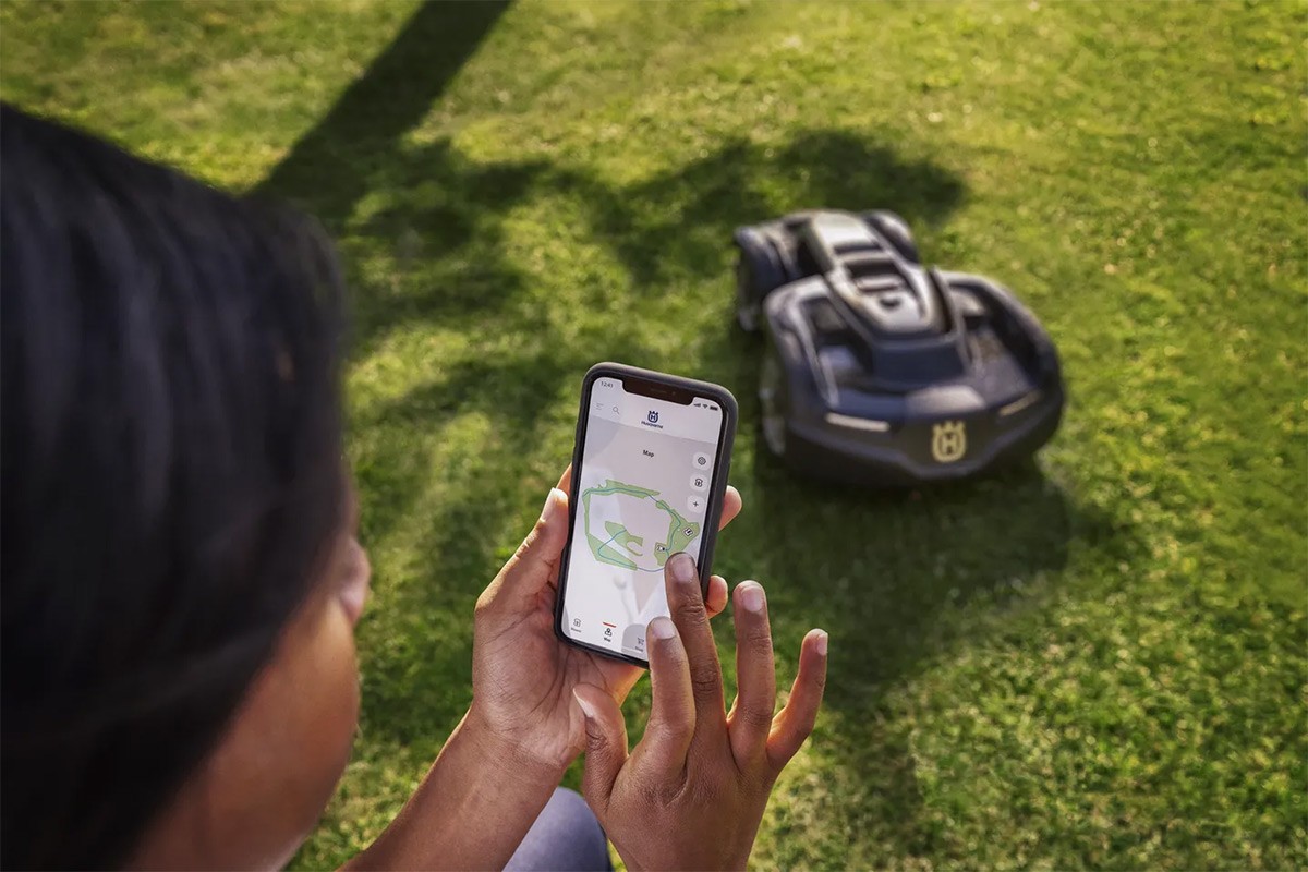 automatic lawn mower